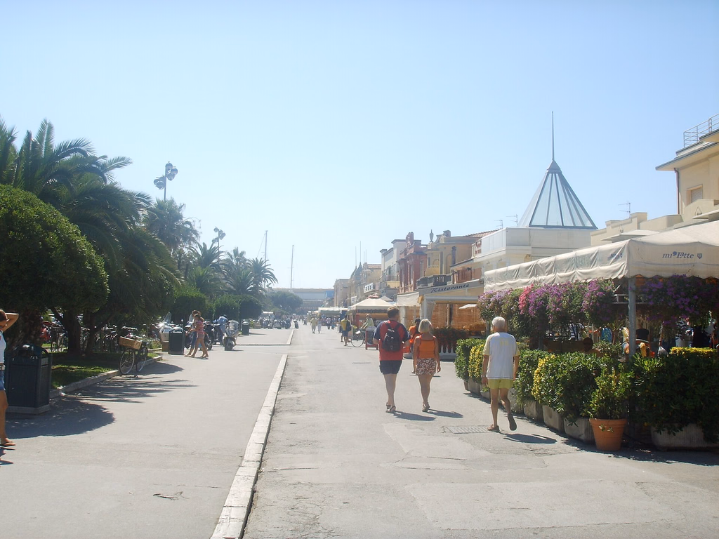 Viareggio’s seafront promenade with palms, cafés and early twentieth-century buildings